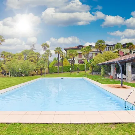 Apartment Amazing Gaia Le Palme Pool Laveno-Mombello